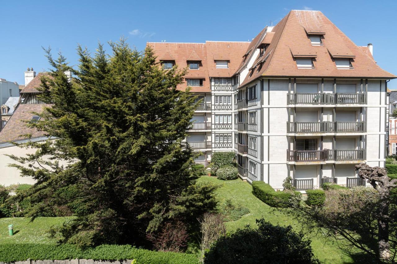Apartmán Castel Saint Clair Deauville Exteriér fotografie